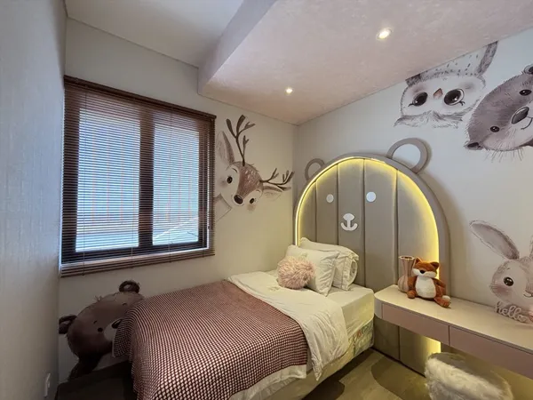 Orlens Interior 5